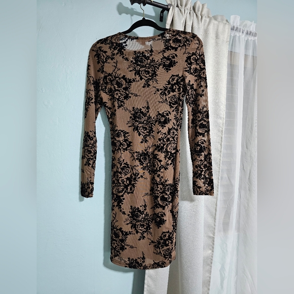 IRIS | Cocoa/Brown Sheer Floral Velvet Burnout Long Sleeve Dress - Picture 5 of 11